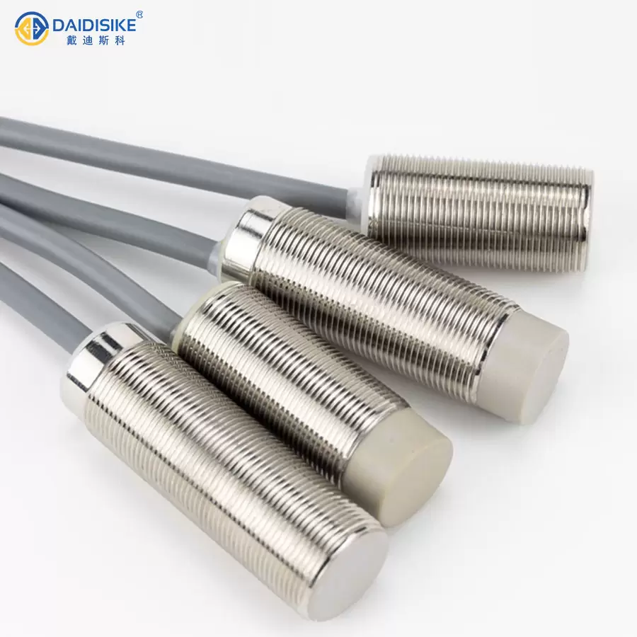 M18 proximity switch inductive metal induction DC three wire DC sensor